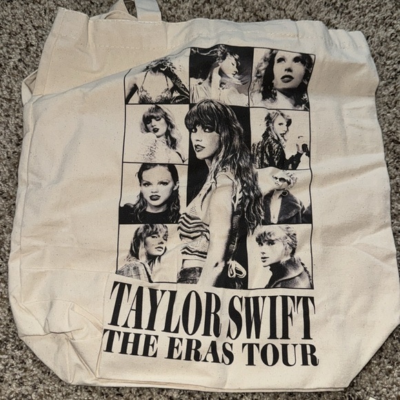 ERAS TOUR VIP PACKAGE MERCH - Picture 5 of 5